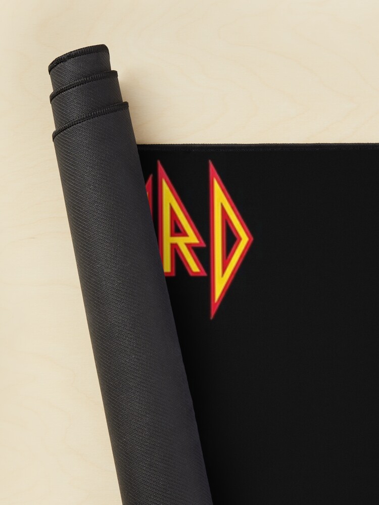 urdesk mat rolltall portrait750x1000 1 - Def Leppard Store